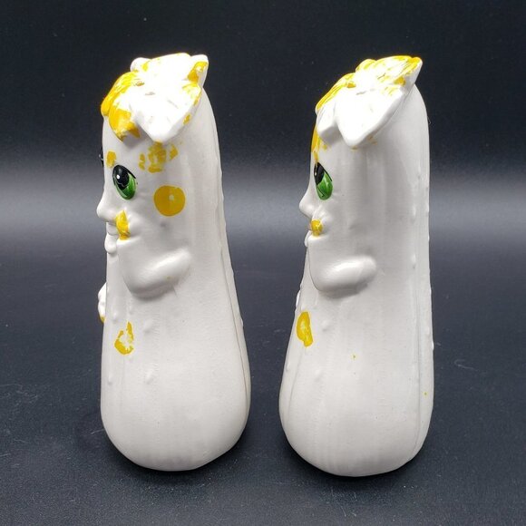 MCM Anthropomorphic White Yellow Cucumber Ceramic Salt & Pepper Shaker AS IS - Picture 8 of 9